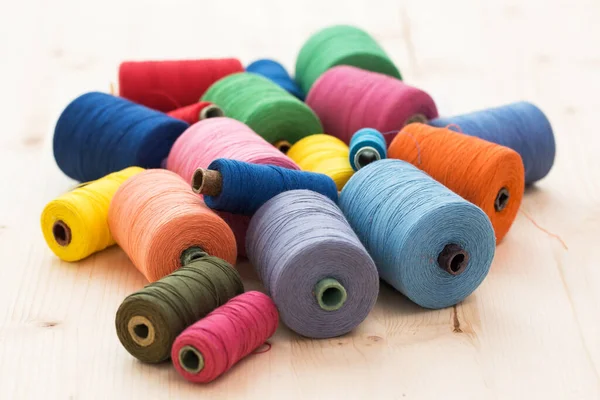 Tailoring Many Colorful Threads Table — Stock Photo, Image