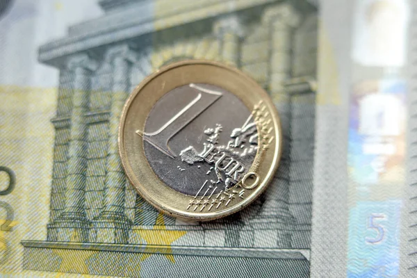 Финансы Монета Евро Столе — стоковое фото