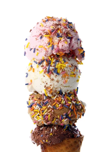 华夫蛋筒 四勺冰淇淋 白色隔热 — 图库照片