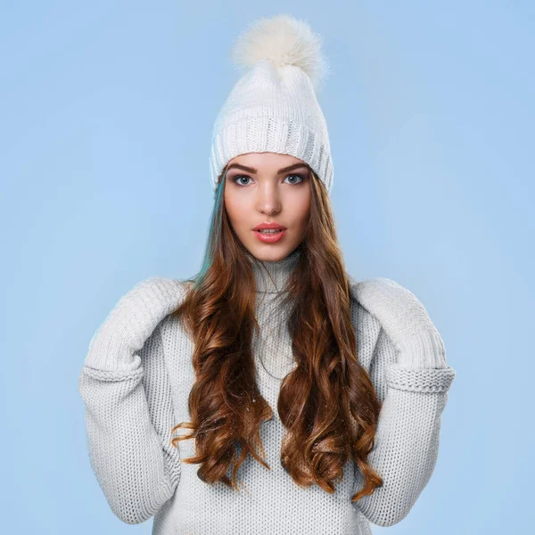 Winter Cute Girl Blue Background — Stock Photo, Image