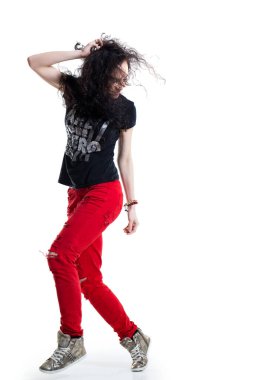 Beyaz arka planda hip-hop dansçısı