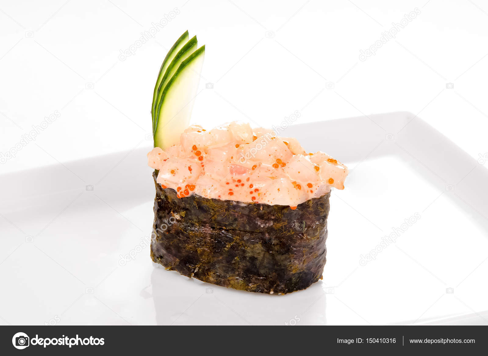 Masakan tradisional Jepang, gunkany dengan latar belakang ...
