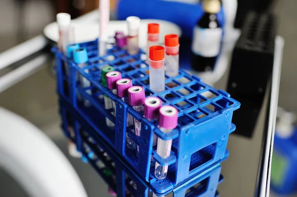 şişeye kan kapatmak için