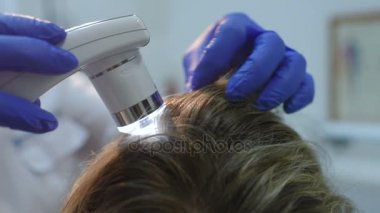 Trichoscopy saç inceleyerek bir yöntemdir