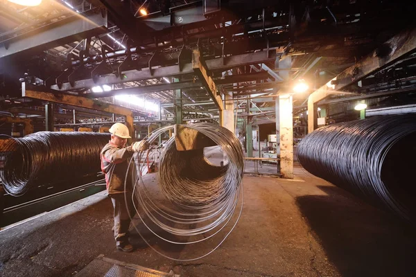 Production of metal wire rod at the metallurgical plant
