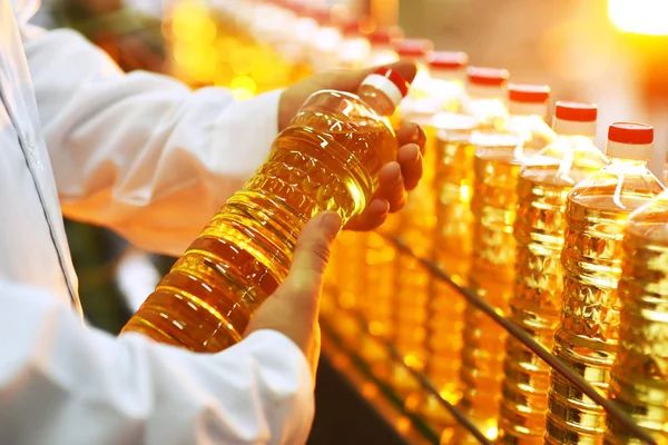 A factory for the production of sunflower oil. — Stock Photo, Image