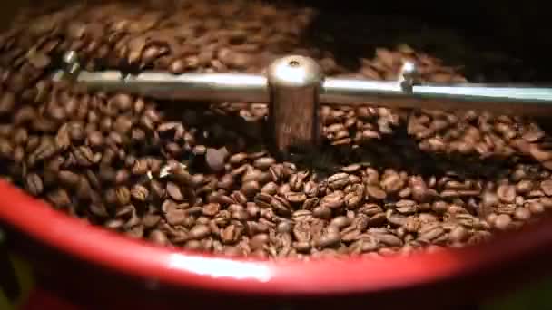 Tostador para tostado de café . — Vídeos de Stock