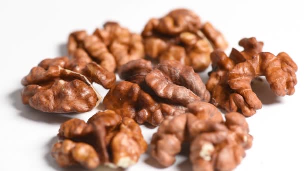 Walnut close-up no fundo branco — Vídeo de Stock