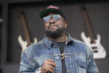 Napa, CA/USA: 5/26/19: Big Boi aka Antwan Andr Patton speaks to the crowd at BottleRock. He's is a rapper, songwriter, actor and record producer best known for being part of the hip hop duo Outkast. 
