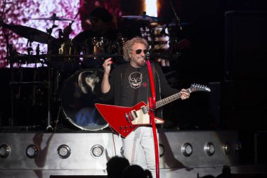 Concord, Ca / Usa: 4 / 20 / 19: Sammy Hagar The Circle ile Concord Pavilion 'da sahne aldı. Amerikalı bir rock vokalisti, gitarist, söz yazarı, Van Halen 'da solo kariyeriyle tanınan bir müzisyen..