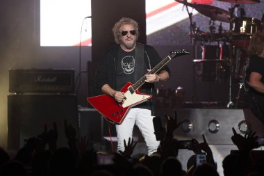 Concord, Ca / Usa: 4 / 20 / 19: Sammy Hagar The Circle ile Concord Pavilion 'da sahne aldı. Amerikalı bir rock vokalisti, gitarist, söz yazarı, Van Halen 'da solo kariyeriyle tanınan bir müzisyen..