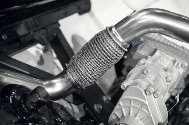 Otomobilin boru kapatmak resmi