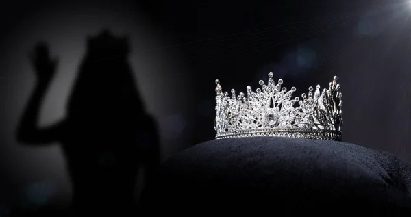 Diamond Silver Crown Miss Pageant Beauty Contest — Stock Photo, Image