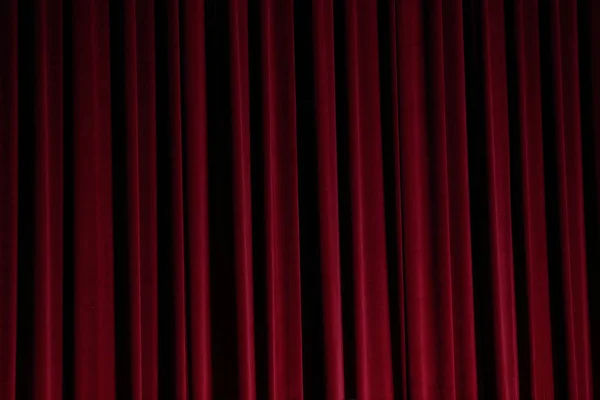 Red Curtain close before theatre drama begin — Stock Photo, Image