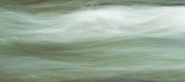 Papel de parede abstrato de água de fluxo de cachoeira — Fotografia de Stock