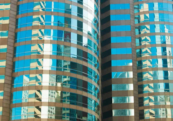 Fragmento de vidro abstrato do Windows de construção — Fotografia de Stock