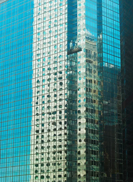 Fragment de verre abstrait de fenêtres du bâtiment — Photo