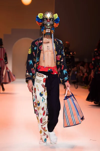 Fashion Show of New Collection in Bangkok International Fashion — стокове фото