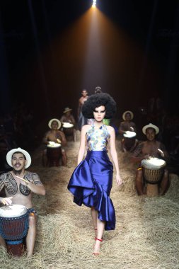 Bangkok Uluslararası Moda Koleksiyonunun Moda Gösterisi