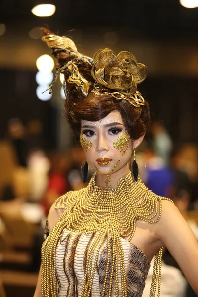 Bangkok Thaïlande Janvier 2019 Modèle Cheveux Présent Design Coloré Créatif — Photo