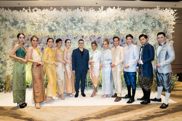 Bangkok Tailândia Fevereiro 2019 Foto Grupo Moda Modelo Tailandês Traje — Fotografia de Stock