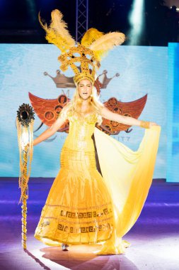 Pattaya, Tayland - 02 Mart 2019; Ekvador Moda Yarışmacısı 