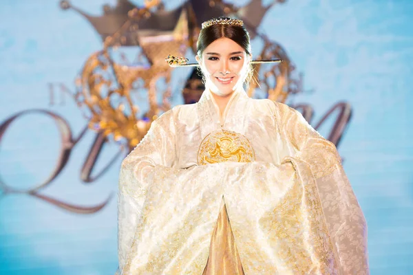 Pattaya Thaiföld Március 2019 Versenyző Koreából Jelen Fashion Show Nemzeti — Stock Fotó