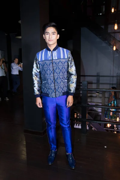 Bangkok Tajlandia Kwietnia 2019 Modelki Modele Spacerowe Fashion Show Men — Zdjęcie stockowe
