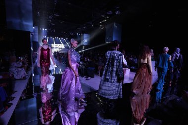 Bangkok, Tayland - 10 Mart 2018; Üniversite Tezinin Moda Gösterisi 