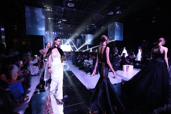 Bangkok Thaiföld Március 2018 Fashion Show University Thesis Debut Project — Stock Fotó