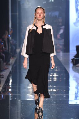 Bangkok, Tayland - 10 Mart 2018; Üniversite Tezinin Moda Gösterisi 