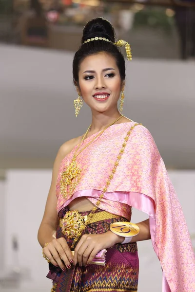 Samutsakorn Thailand April 2018 Models Walk Opening Show Beauty Pageant — 스톡 사진