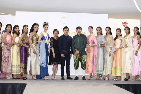 Samutsakorn Thailand April 2018 Models Walk Opening Show Beauty Pageant — ストック写真