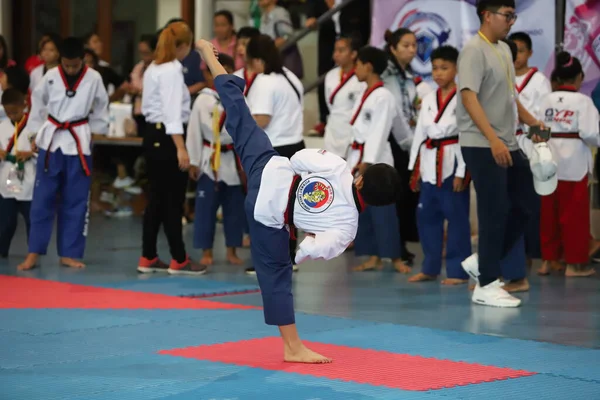 Bangkok Thailand July 2018 Taekwondo Practitioner Freestyle Poomsae Creative Poomsae — Stock fotografie