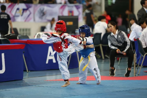 Bangkok Tailandia Junio 2018 Taekwondo Atleta Muchos Países Luchan Juntos — Foto de Stock