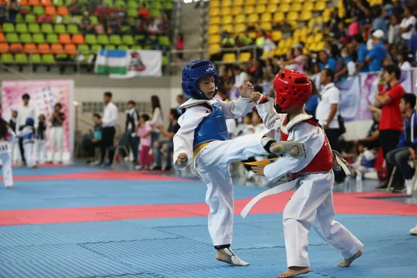 泰国曼谷 2018年6月30日 来自许多国家的跆拳道运动员在Au Stadium Stadium 参加第四届世界跆拳道英雄锦标赛 4Th Heroes Taekwondo International — 图库照片