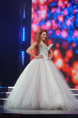 Krinica, Polonya - 01 Aralık 2017; Miss Supnationational 2017, Dünyanın En Güzel Kadın Yarışması Final Turu Krinica Oteli, Akşam Balosu Elbisesi oturumu