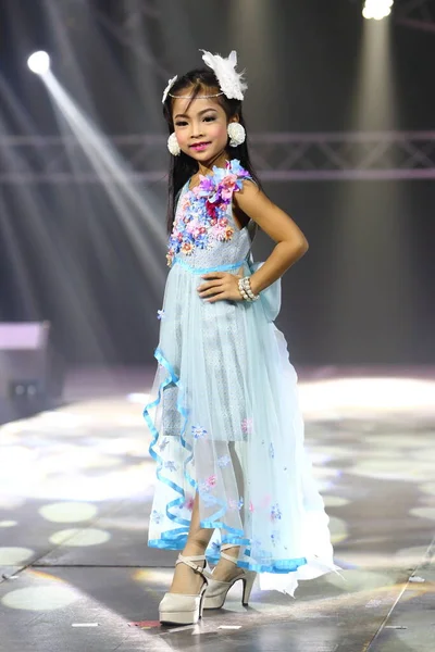 Bangkok Thailand July 2017 Kid Fashion Show Alicio Stain Lighting — стокове фото