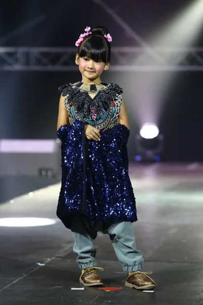 Bangkok Thailand July 2017 Kid Fashion Show Alicio Stain Lighting — 스톡 사진