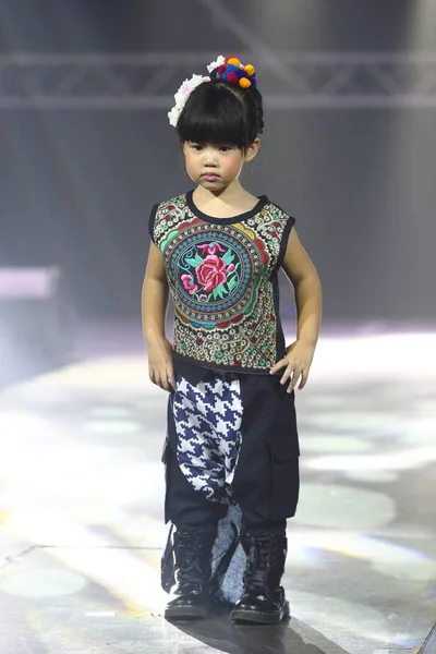 Bangkok Thailand July 2017 Kid Fashion Show Alicio Stain Lighting — стокове фото