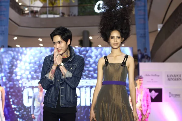 Bangkok Thailand August 2017 Hair Fashion Show Chalachol Academy Presenting — Stock Fotó