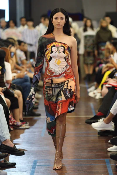 Bangkok Tailândia Junho 2017 Tese Fashion Show Fash17 Modelo Caminha — Fotografia de Stock