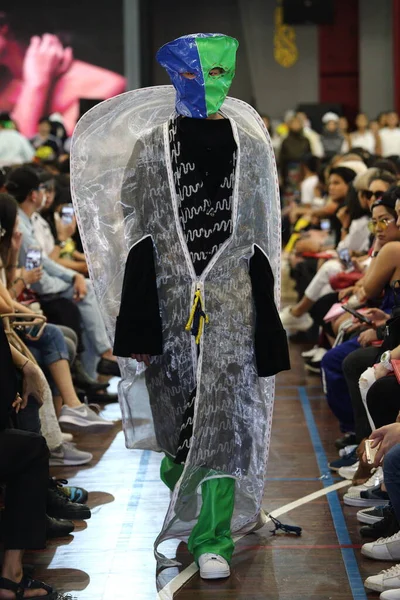 Bangkok Tailandia Junio 2017 Tesis Fashion Show Fash17 Modelo Camina — Foto de Stock