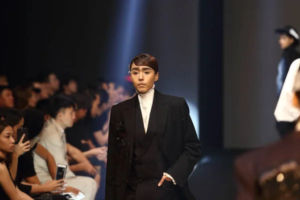 Bangkok Tajlandia Czerwca 2017 Pokaz Mody Pastraporn18 Fashion Graduate Showcase — Zdjęcie stockowe