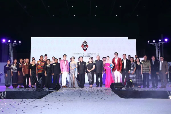 Bangkok Thaiföld Június 2017 Fashion Show Silk Siam Bitec Kiállítóhely — Stock Fotó