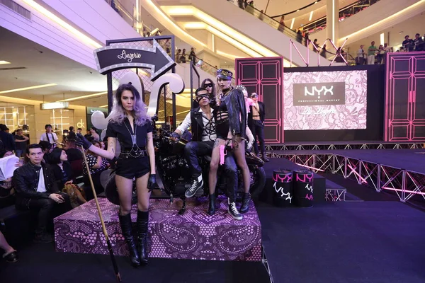 Bangkok Thaiföld Január 2017 Fashion Show Nyx Rúzs Kollekció Meztelen — Stock Fotó