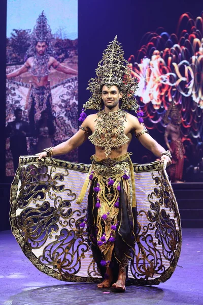 Bangkok Thaiföld 2017 Február Mister International Fordulója Asiatique National Traditional — Stock Fotó