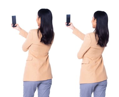 20 'li yaşların yarı vücudu, 30' lu yaşların Asyalı İş kadını krem rengi takım elbise içinde, stüdyo ışıkları beyaz arka plan izole, kolaj grubu akıllı telefon fotoğrafı, arka plan görüntüsü.