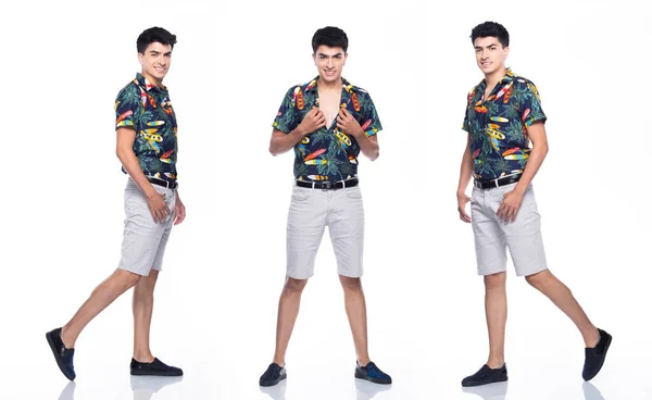 Homem Caucasiano Jovem Verão Tropical Impresso Polo Shirt Branco Curto — Fotografia de Stock
