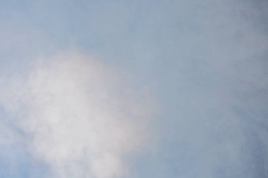 Siyah Arkaplanda Yoğun Tüy Duman ve Sis, Soyut Duman Bulutları, Odakta Bulanıklık Yok